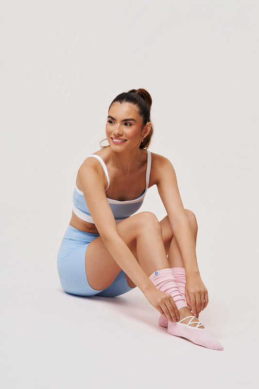 Reformer Pilates Grip Socks with Ruched Strap | Non-Slip